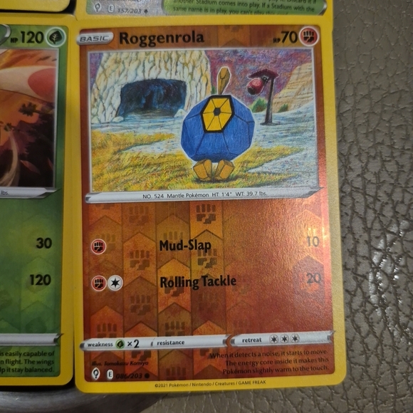 Pokemon Card Collection - Yellow, Blue, Red, Green - Picture 5 of 7